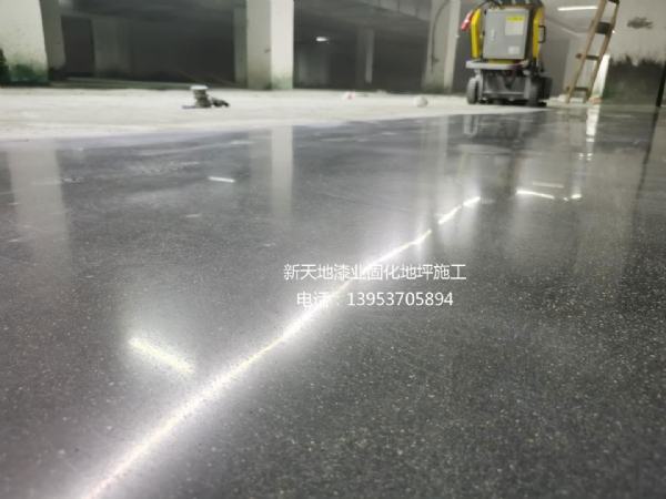 車庫地坪漆施工方案和價(jià)格？